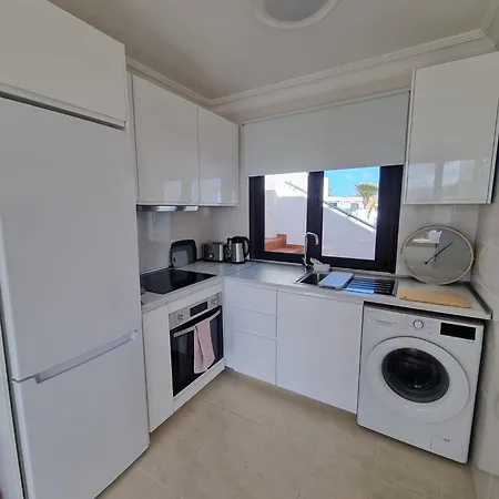 2 Bedroom Top Floor Apartment Close To Beach Puerto del Carmen  Exterior photo