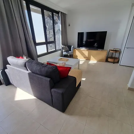 2 Bedroom Top Floor Apartment Close To Beach Puerto del Carmen  Exterior photo