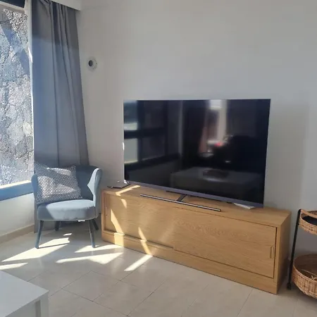 2 Bedroom Top Floor Apartment Close To Beach Puerto del Carmen  Exterior photo
